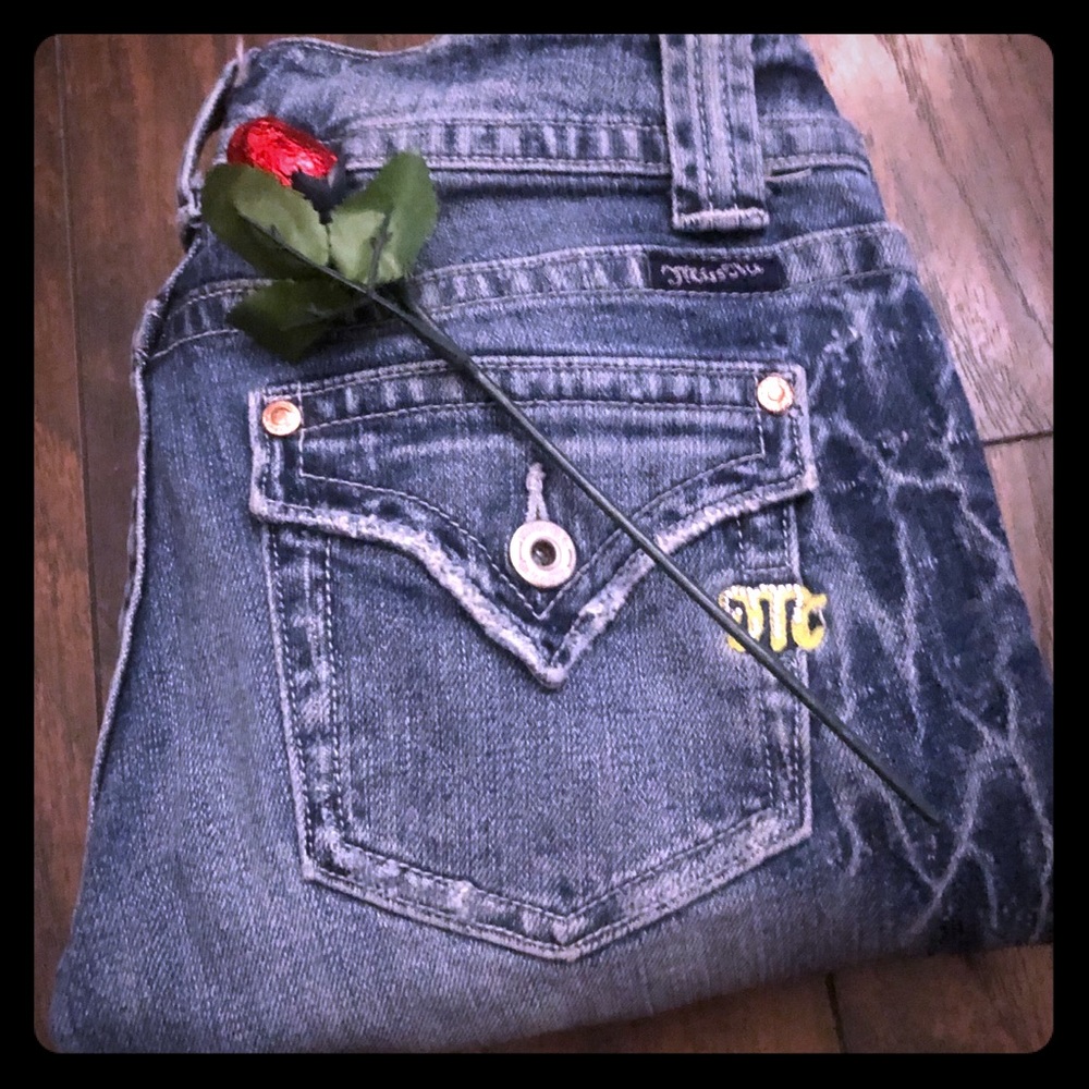 Women’s Miss me cropped jeans size 27